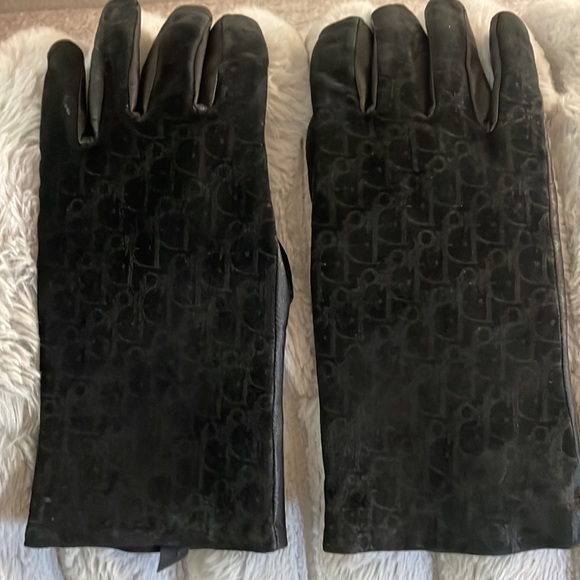 Dior Accessories - Authentic Gorgeous Christian Dior Leather & Suede Monogram Gloves for marcy ♥️